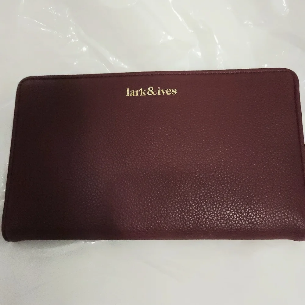Lark & Ives NWOT Red Faux Leather/Vegan Leather Slim Wallet